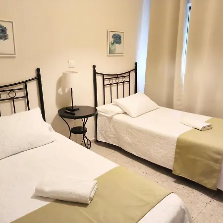 Guest house Perez Montilla 2*