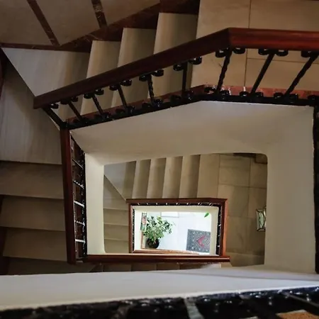 Perez Montilla 2* Seville